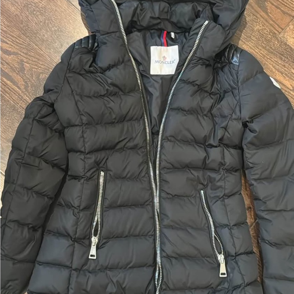Moncler Women's Coat-Orophin Giubbotto Women’s Size 0